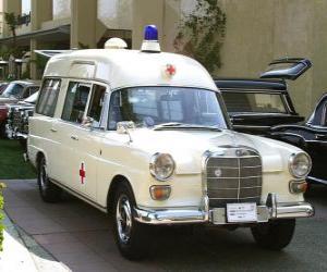 yapboz eski ambulans